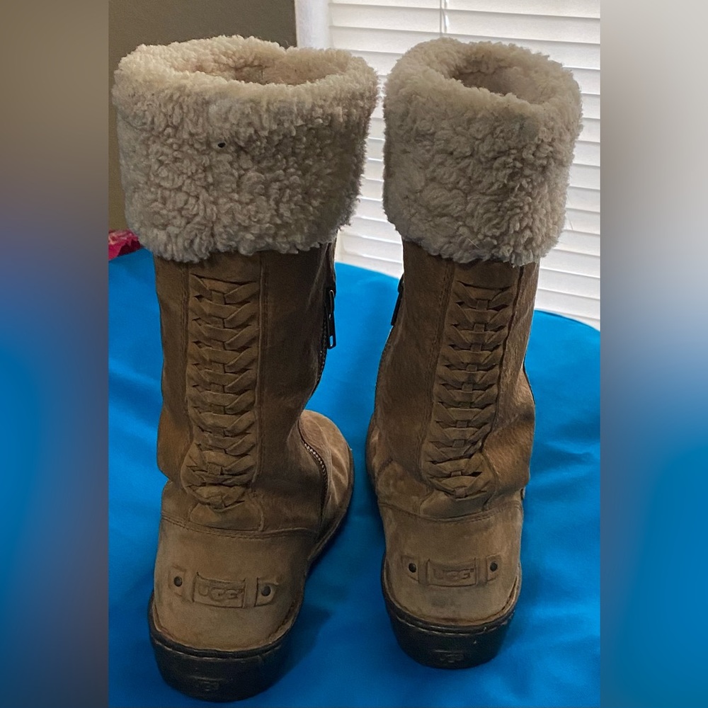 UGG rubber sole boots - Picture 2 of 10